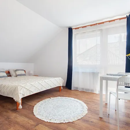 Affittacamere Bella *