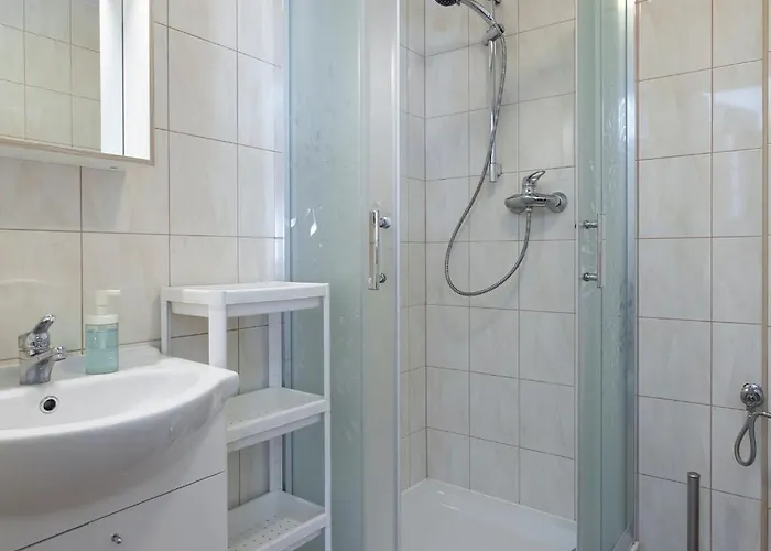 Bella Pensión Rewal